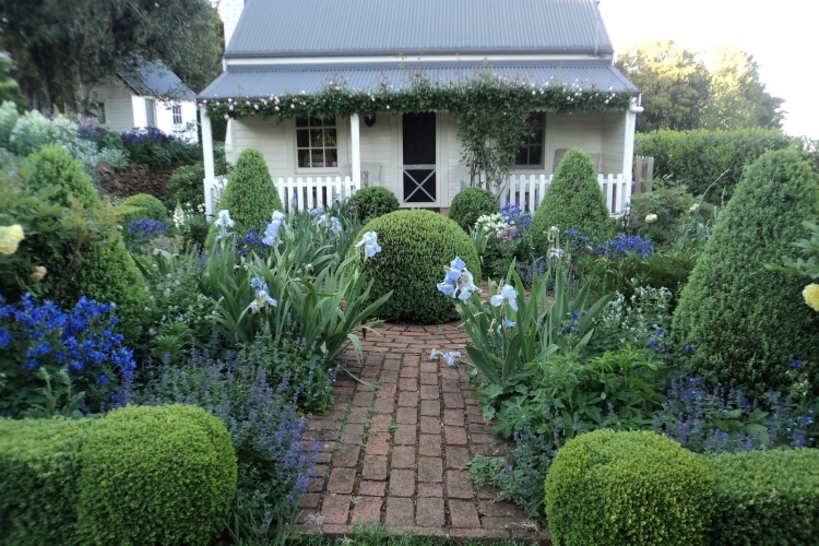 Garten Gestaltung im Landhausstil