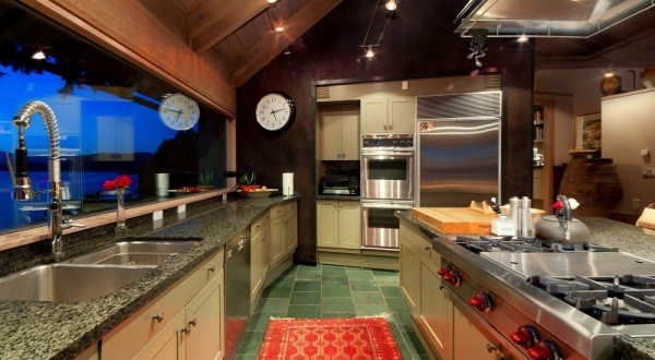 haus wasser mit atemberaubenden panoramablick küche