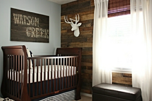 rustikales Babyzimmer-Holzwand Dekoration