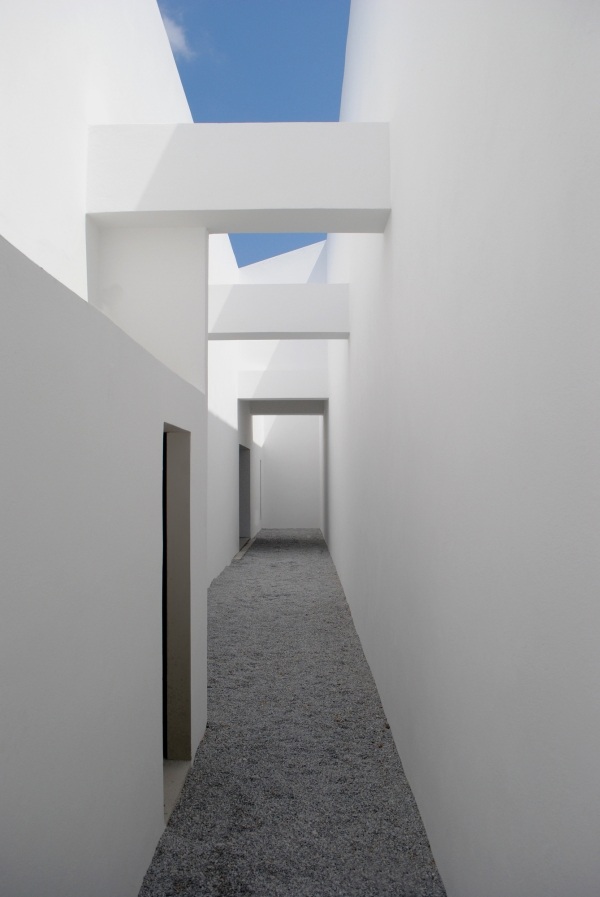 weißes minimalismus sommerhaus in griechenland