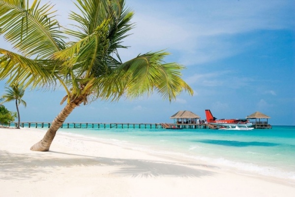 5-sterne-hotel malediven feinsand strände palmen