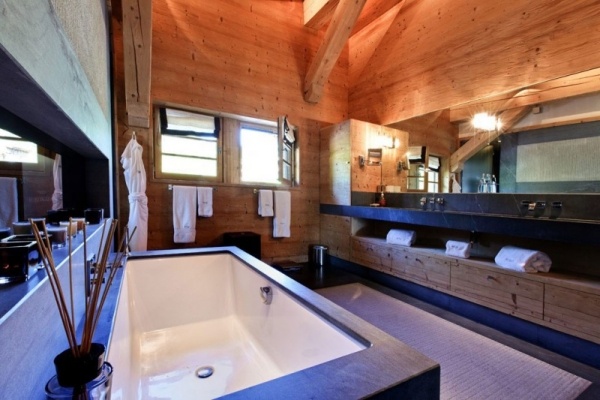 Bad-Design Badewanne-Holz Außenverkleidung-Villa Alpen