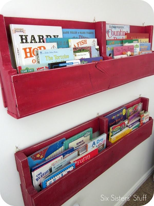 Bauideen mit Europaletten regal kinderbücher rot