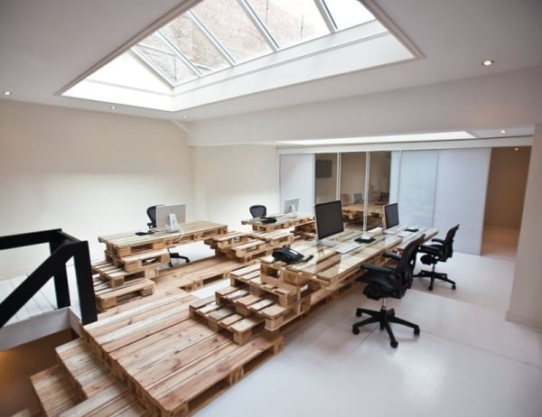Büro Amsterdam-Design Möbel aus Euro Paletten