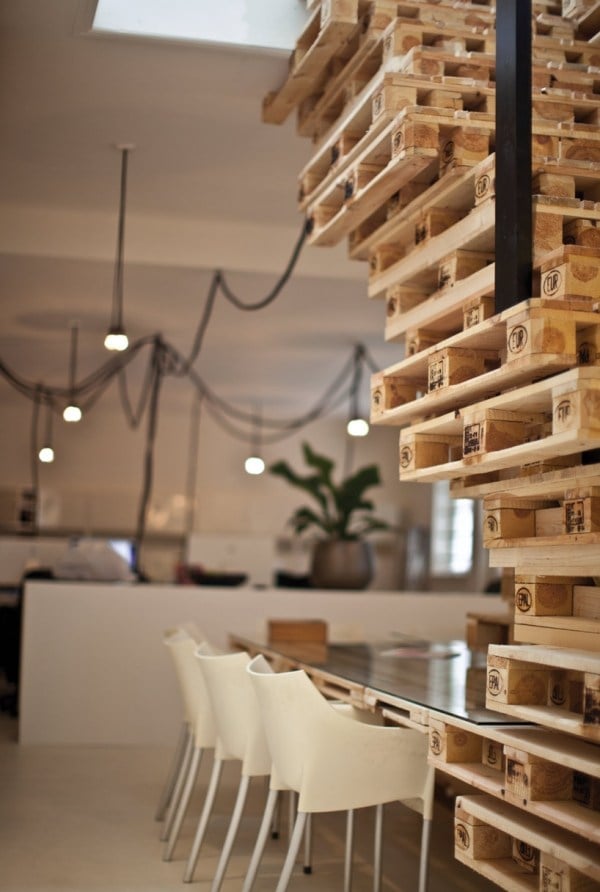 Büroeinrichtung Most Architecture-Amsterdam Holzpaletten Möbel