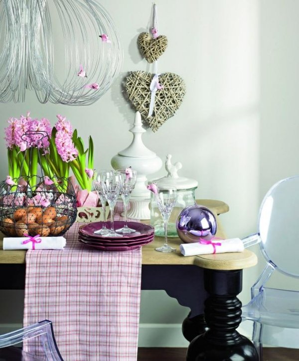 Frühlingsdeko für die Wohnung ideen tischdeko lila thema farben