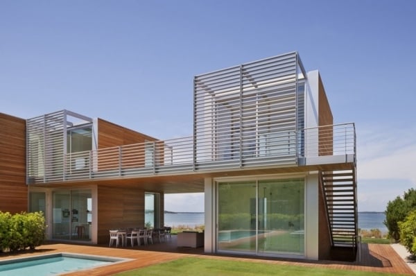 Haus mit Pool-Moderne Fassade Schattenspendende Elemente
