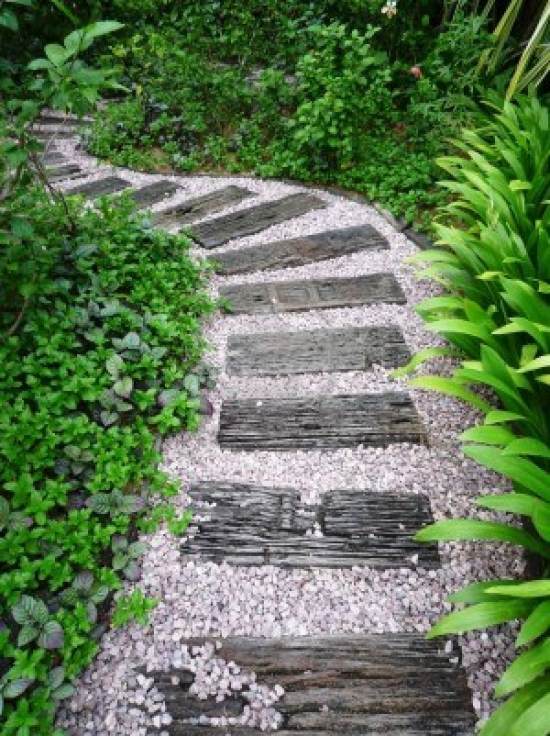 Holzbelag Garten-Schrittplatten