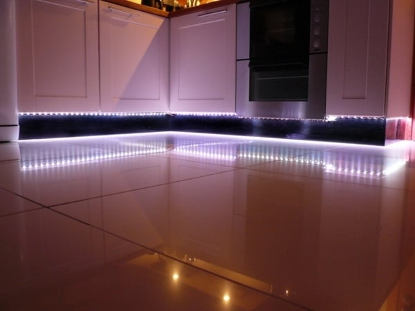 LED lichtleisten küche anwendung unterschrank beleuchtung warmweiss