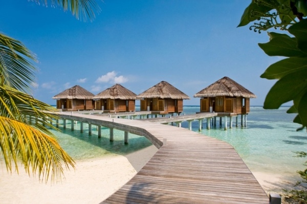 LUX Maldives stelzen glasklares wasser tropisch
