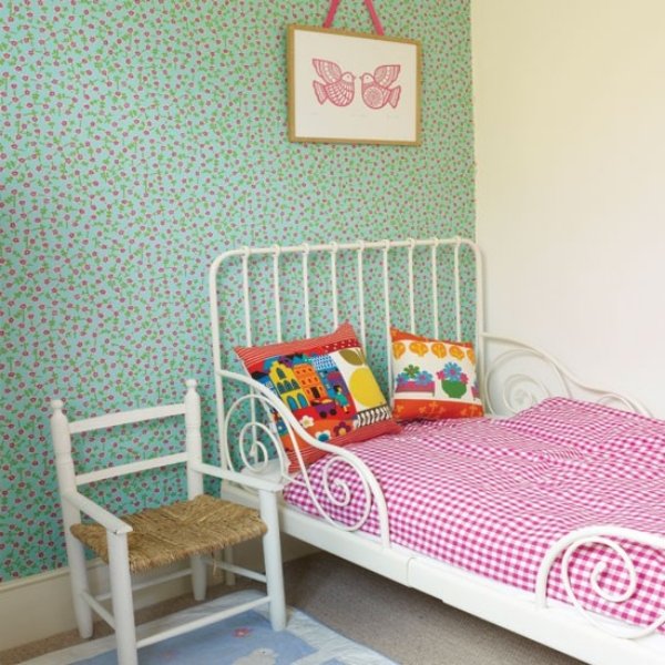 Mädchenzimmer Design Einrichten Grüne-Tapeten Muster
