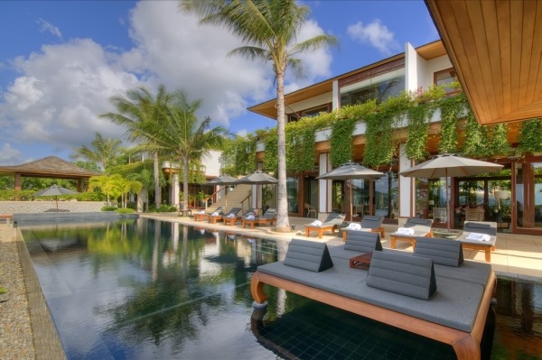 Pool Luxus VIlla Tropischer Wand Palmen