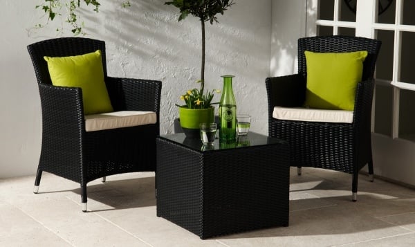 Rattan Möbel-Sitzecke im Garten Design