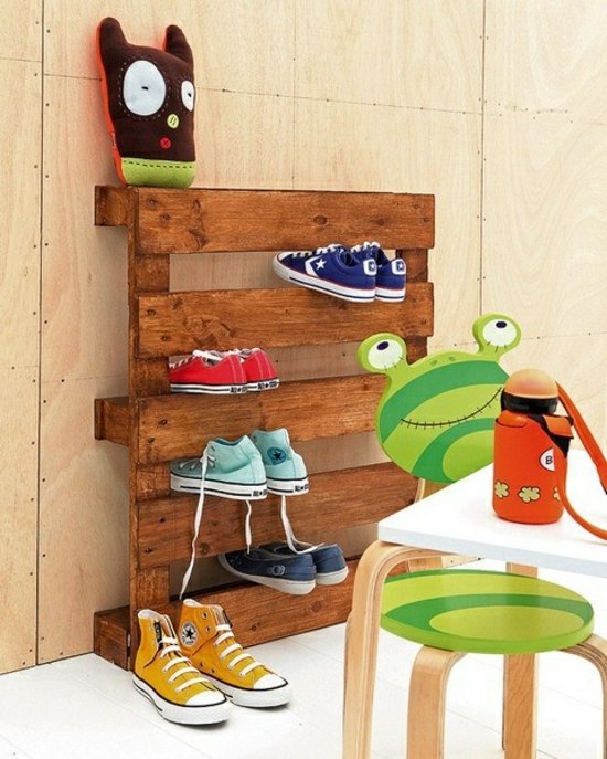 Schuhregal Holz Paletten Kinderzimmer 