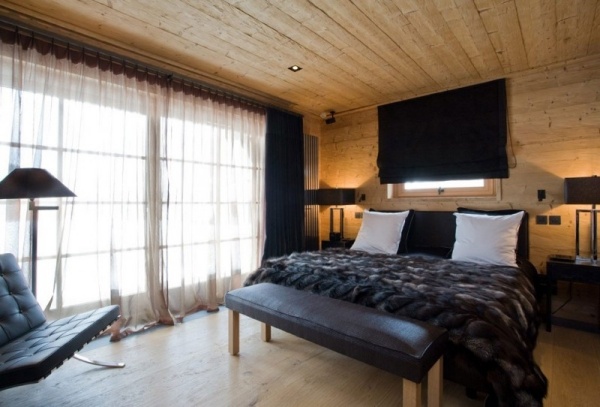 Schwarzes Schlafzimmer Ski-Chalet Alpen Frankreich