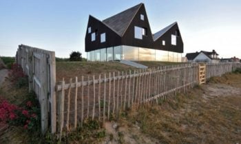 design-ferienhaus-in-suffolk-gartenzaun