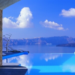 designer-hotel-in-santorini-astrate-suites-infinity-pool