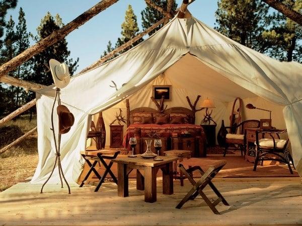 glamping luxus Camping komplett eingerichtet safari zelt