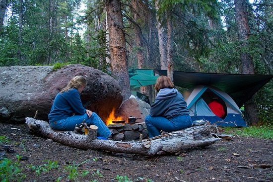 gründe für camping urlaub lager zusammenbauen