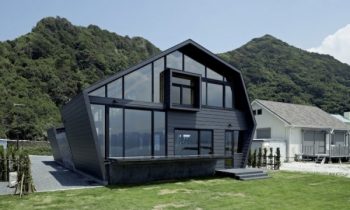 haus-mit-geometrischen-formen-in-japan-fassade