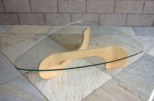 ideen für upcycled möbeldesign skateboard tisch glas