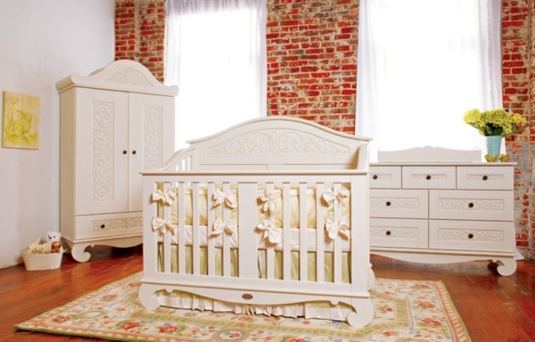 klassisches Babybett Design Idee weiße Farbe