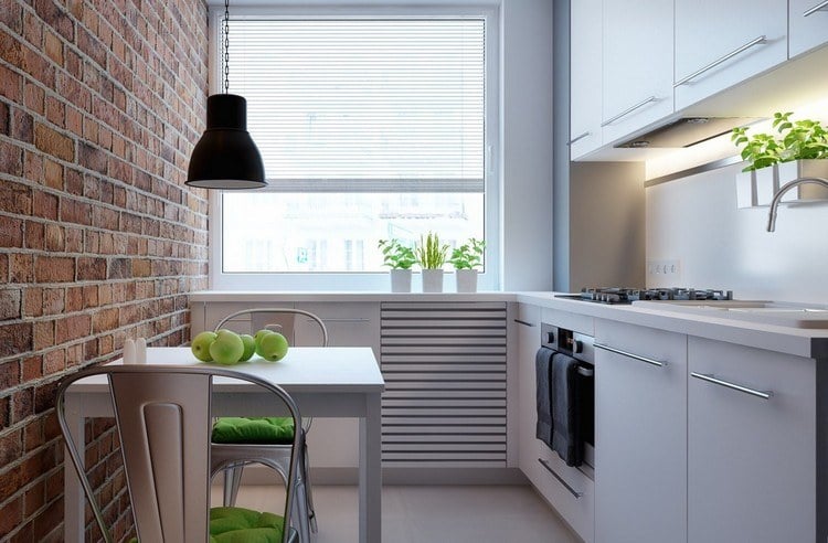 Kleine Küche einrichten weisse-fronten-backsteinwand-verblendsteine