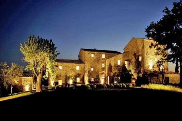 luxus villa in italien arrighi nacht aussicht
