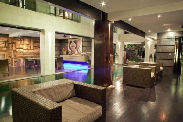 luxus ferienvilla in bali einzelsessel pool