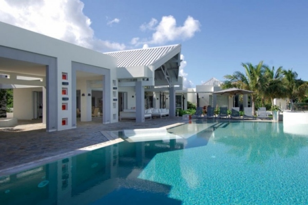 luxus ferienhaus in der karibik blaues wasser