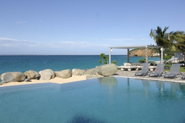 luxus ferienhaus in der karibik schwimmbad meer