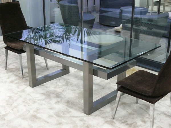 modernes Esszimmer Glas Tisch Metall-schwarze Stühle