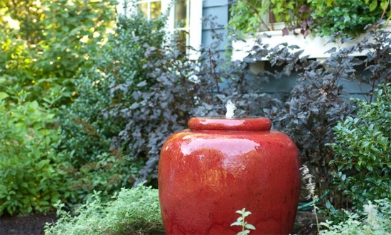 rote Keramik Garten Dekoration 