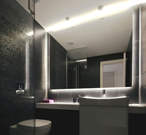 schwarzes Badezimmer-Wandbeleuchtung 