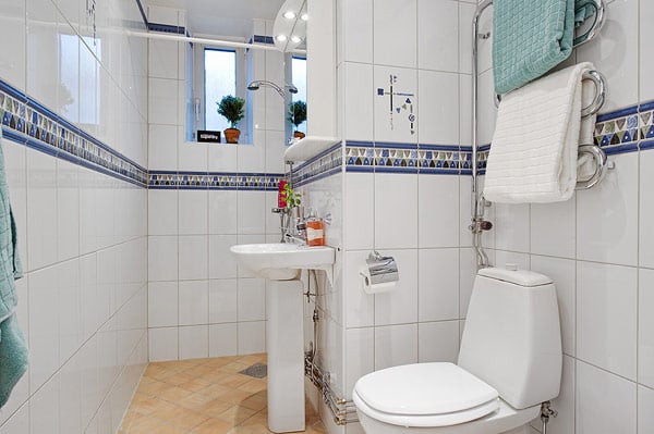skandinavischer Stil-Badezimmer-weiß