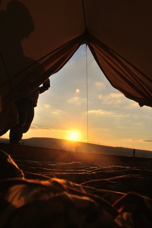tipps-für-camping-zelt-auswahl-schöner-ausblick