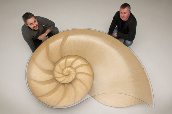 designer tisch mit nautilus designer kreation