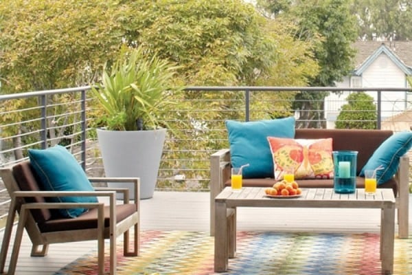 Balkon Lounge Möbel azurblaue Möbel Pastellfarben