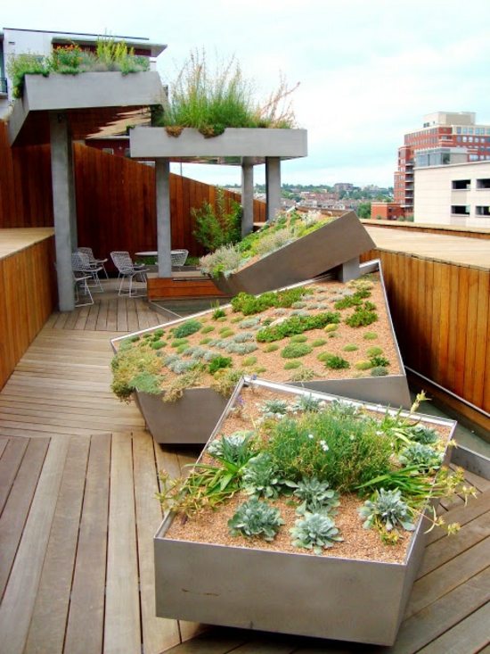 Balkon Gestaltungsideen Balkon Pflanzen gärtnern Gestaltung Betonkästen