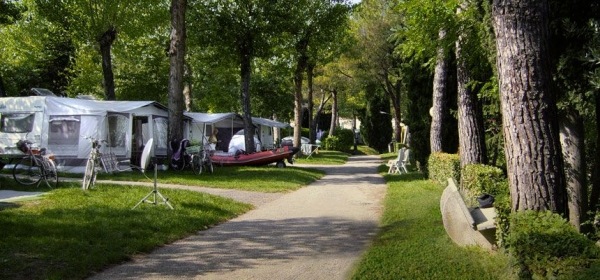 Bella Italia Camping platz-Adria