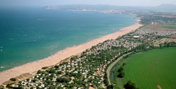 Campingplatz Spanien Strand Meer Sonne Sommerurlaub planen