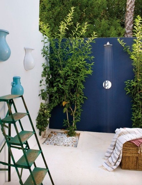 Dusche Garten akzentwand blau dusche wanddeko