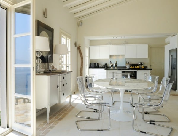 Esszimmer Küche mediterran einrichten Ideen Acryl Stühle