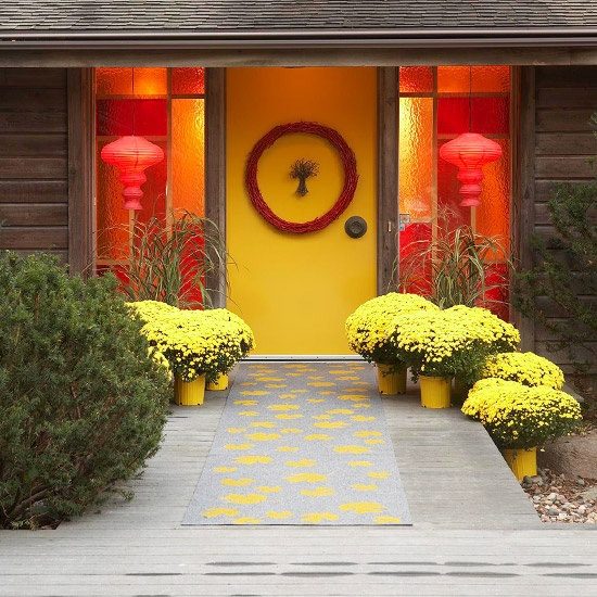 Ideen für den Vorgarten bunt gelbes farbschema rote papierlaternen