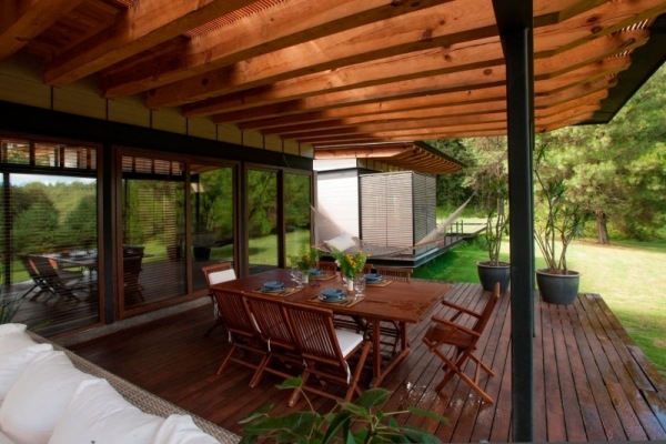 Moderner Haus Entwurf-Mexiko Überdachtes Holzdeck