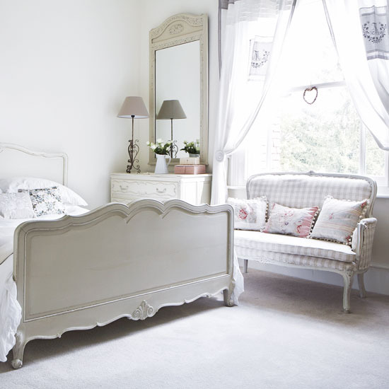 Schlafzimmer komplett weiß landhausstil sofa