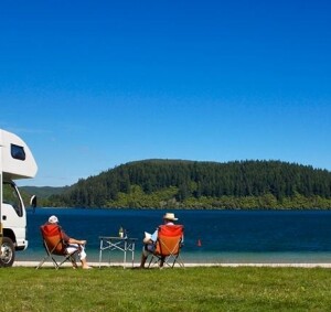 campingurlaub-mit-wohnwagen-top-10-accessoires-entspannen