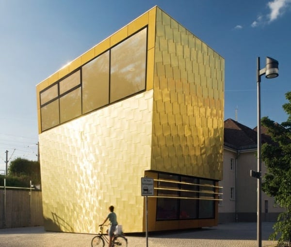 futuristische Kupfer Verkleidung Fassade gestalten