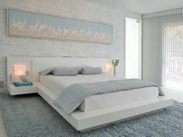 hellblau Schlafzimmer Natursteinwand weiße Farbe Bild