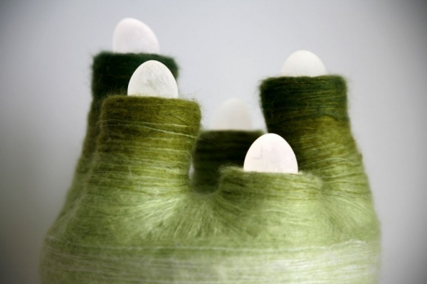 interaktive lichtskluptur tomomi sayuda eier nest